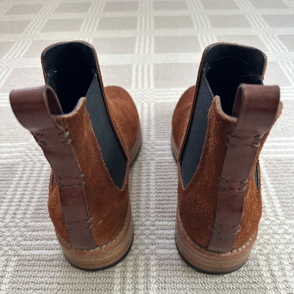 Men’s FEIT Hand Sewn Chelsea Boots in Brown Suede size 42 (9-10 US). Like new - Picture 4 of 8